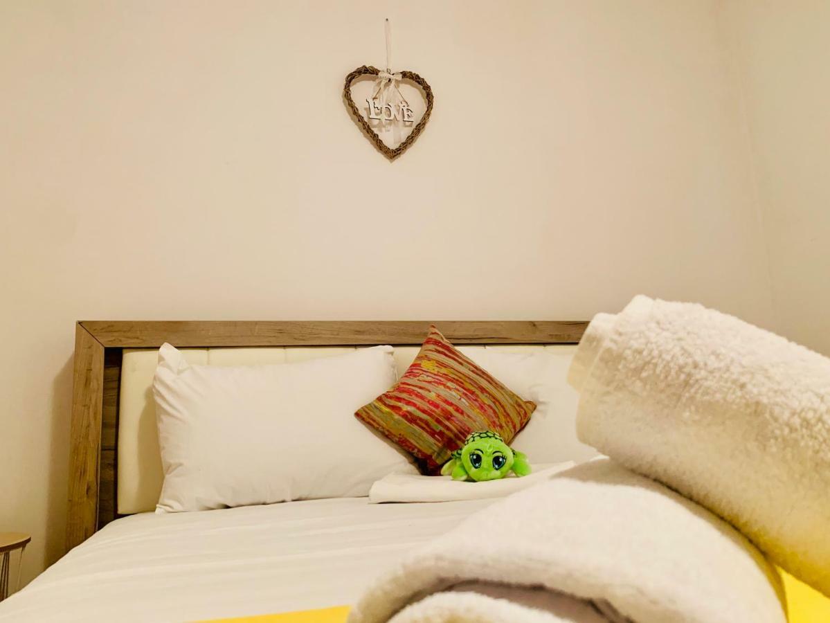 Ultracentral Apartment With All You Need: Wifi, Tv, Ac, Washer, Coffe Тимишоара Экстерьер фото