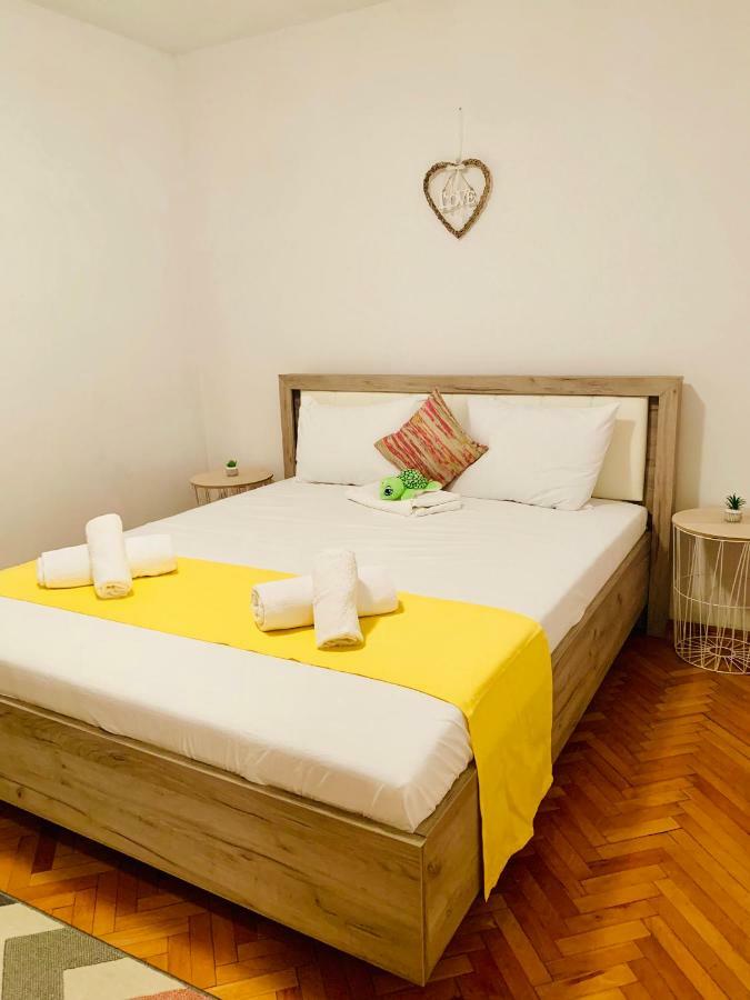 Ultracentral Apartment With All You Need: Wifi, Tv, Ac, Washer, Coffe Тимишоара Экстерьер фото
